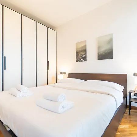 Moderno Con Garage, Wi-fi, Aria Condizionata E Terrazzo * Milan